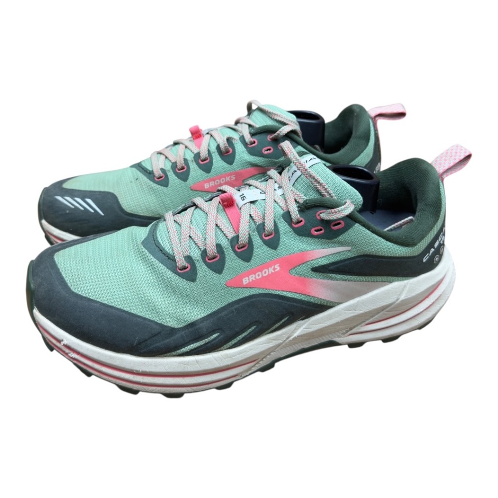 Brooks Cascadia 16 Women’s Size 11 Basil Coral Trail Running Shoes 1203631B394 - Picture 1 of 9
